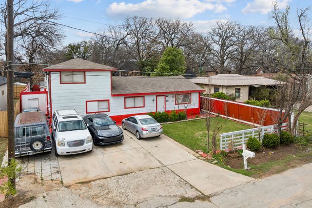 161 W Shore Drive, Lewisville, TX 75057