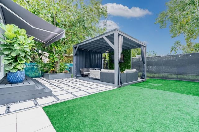 2257 SW 11th Street, Miami, FL 33135