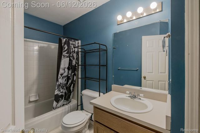 1062 Princeton Drive, Waterford Charter Township, MI 48327
