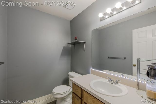 1062 Princeton Drive, Waterford Charter Township, MI 48327