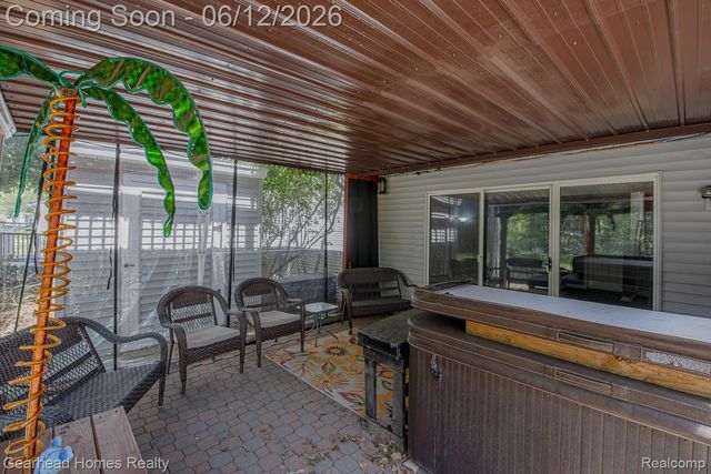 1062 Princeton Drive, Waterford Charter Township, MI 48327
