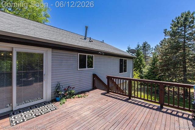 1062 Princeton Drive, Waterford Charter Township, MI 48327