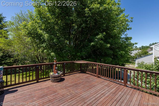 1062 Princeton Drive, Waterford Charter Township, MI 48327