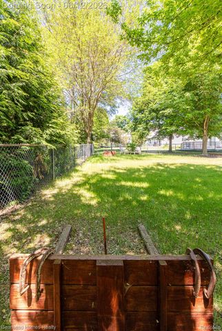 1062 Princeton Drive, Waterford Charter Township, MI 48327