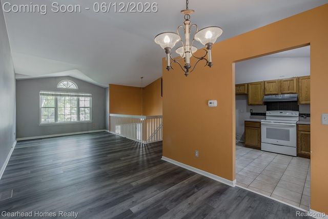 1062 Princeton Drive, Waterford Charter Township, MI 48327