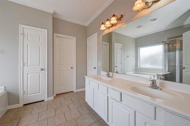 13922 Normandy Court, Sugar Land, TX 77498