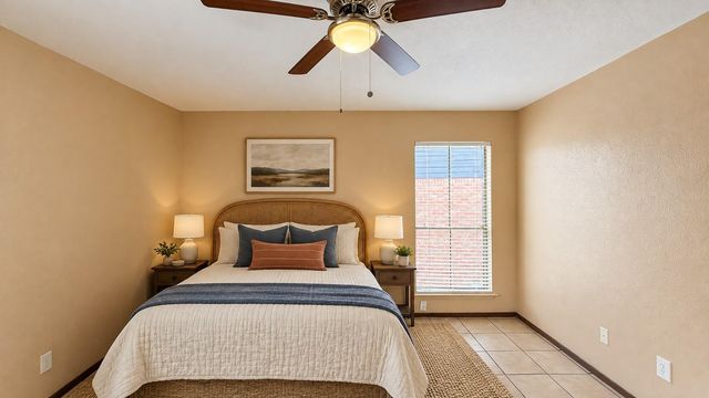 13480 S Thorntree Drive 316, Houston, TX 77015