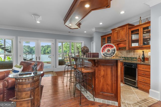 1121 Parrotts Cove Road, Greensboro, GA 30642