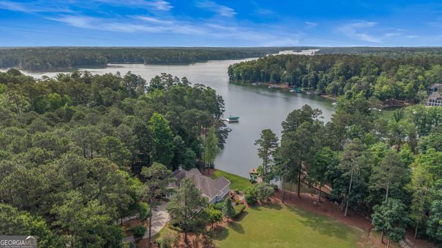 1121 Parrotts Cove Road, Greensboro, GA 30642