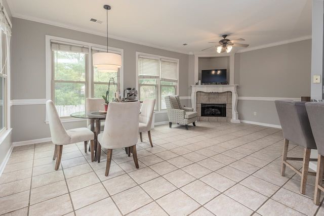 1796 CAMPDEN DR, Collierville, TN 38017