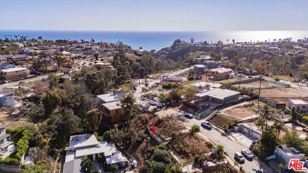 668 Palmera, Pacific Palisades, CA 90272 — exterior