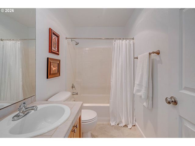 9207 Sw PLATINUM Pl, Beaverton, OR 97007