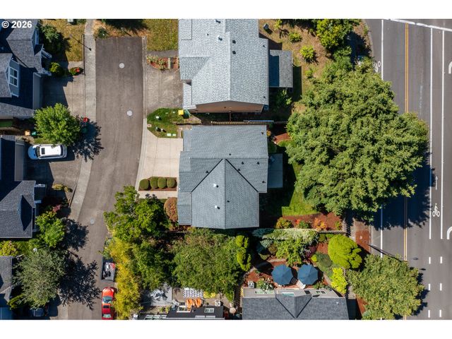 9207 Sw PLATINUM Pl, Beaverton, OR 97007
