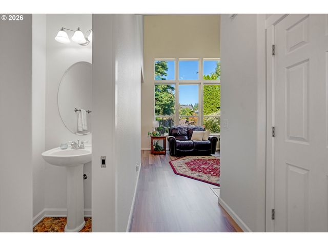 9207 Sw PLATINUM Pl, Beaverton, OR 97007