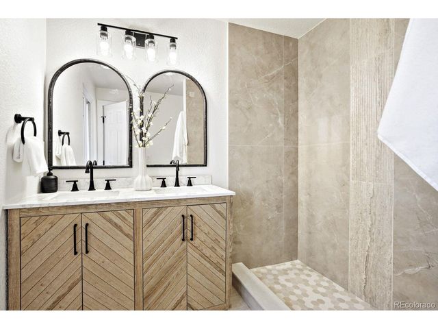 7862 W 84th Ct, Arvada, CO 80005