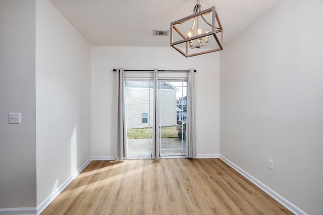 1011 Somerset Springs Dr, Spring Hill, TN 37174