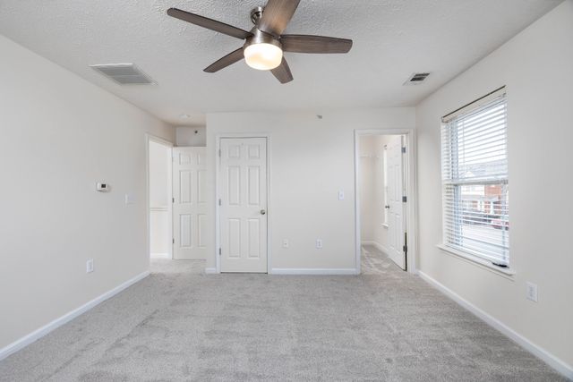 1011 Somerset Springs Dr, Spring Hill, TN 37174