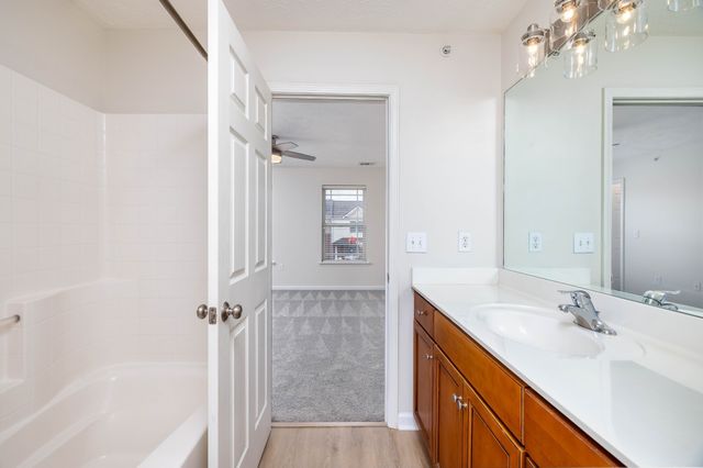 1011 Somerset Springs Dr, Spring Hill, TN 37174