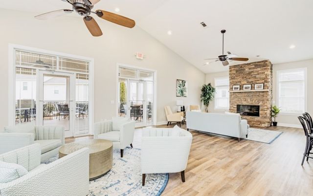 1011 Somerset Springs Dr, Spring Hill, TN 37174