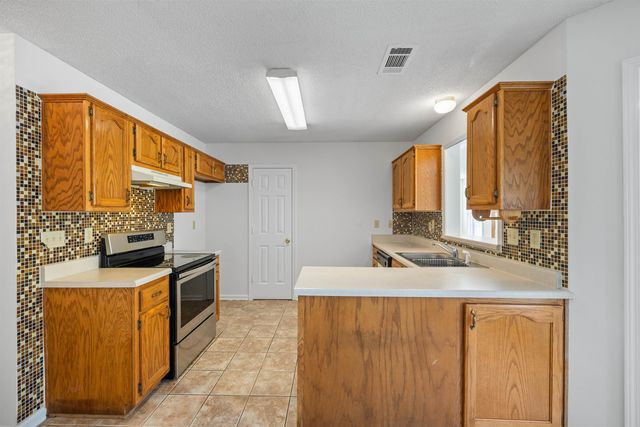 7361 APPLING RIDGE DR, Cordova, TN 38018