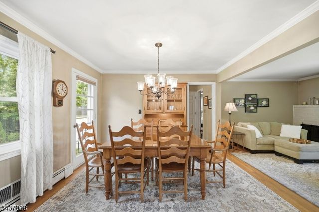 36 Calumet Ave, Oakland Boro, NJ 07436