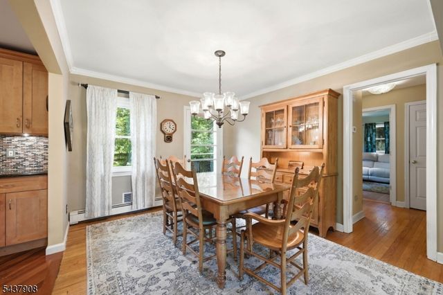 36 Calumet Ave, Oakland Boro, NJ 07436