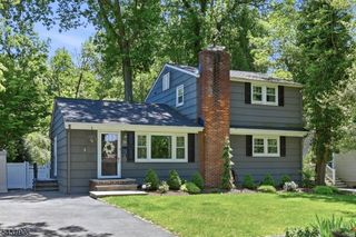 36 Calumet Ave, Oakland Boro, NJ 07436