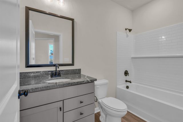 2027 Halton Oaks Drive, Spartanburg, SC 29303