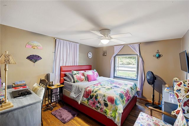 814 E J Street, Russellville, AR 72801