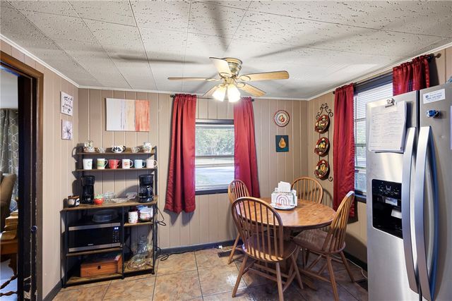 814 E J Street, Russellville, AR 72801