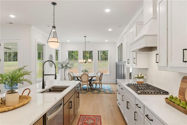 208 Knollwood Bend, Canton, GA 30115