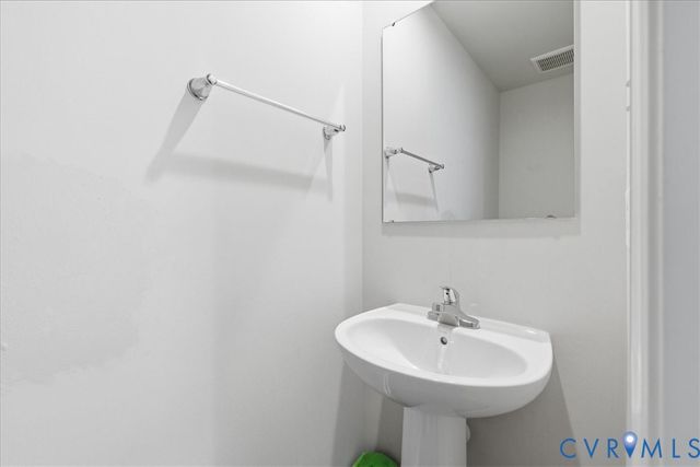 4901 Gerald Dr, Dinwiddie, VA 23803