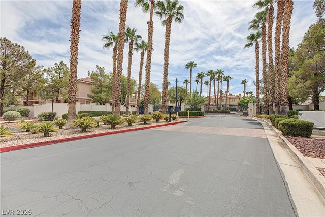 251 South Green Valley Parkway 4122, Henderson, NV 89012
