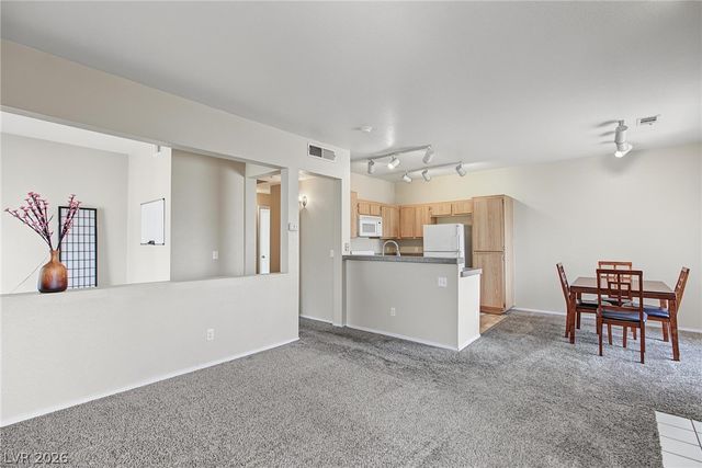 251 South Green Valley Parkway 4122, Henderson, NV 89012