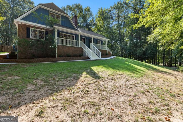 400 Darren Drive, Fayetteville, GA 30215