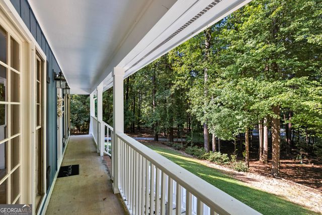 400 Darren Drive, Fayetteville, GA 30215