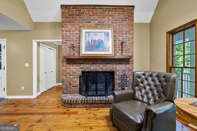 400 Darren Drive, Fayetteville, GA 30215