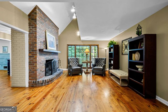400 Darren Drive, Fayetteville, GA 30215
