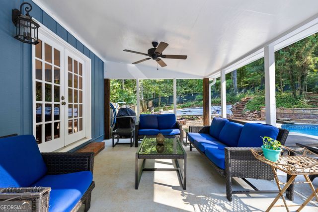 400 Darren Drive, Fayetteville, GA 30215
