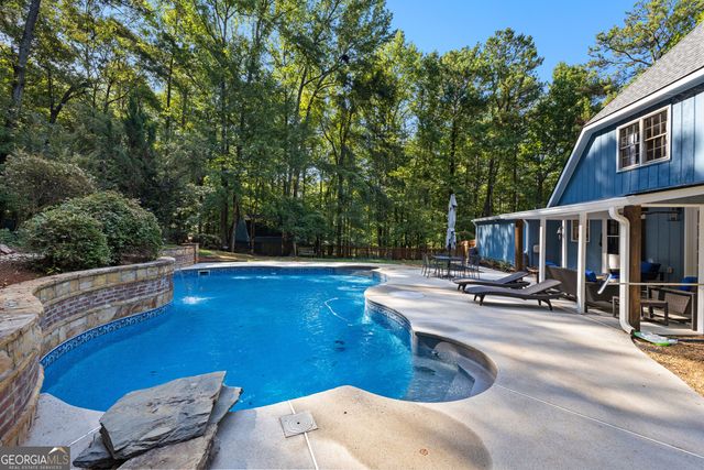400 Darren Drive, Fayetteville, GA 30215