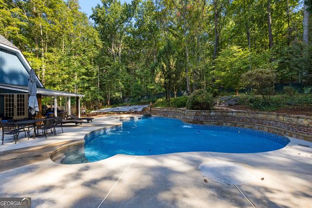400 Darren Drive, Fayetteville, GA 30215