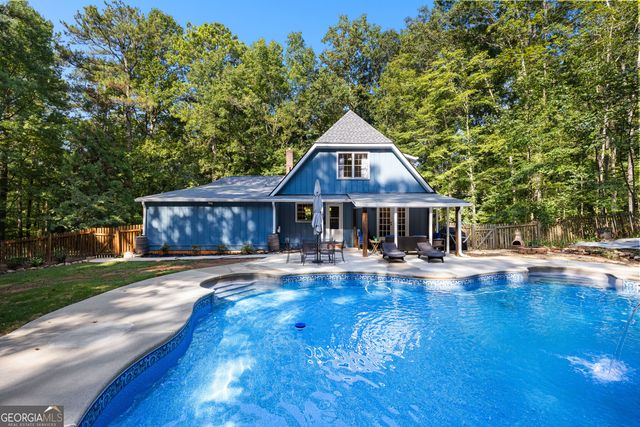 400 Darren Drive, Fayetteville, GA 30215