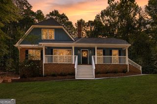 400 Darren Drive, Fayetteville, GA 30215