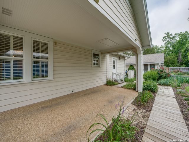 217 W Morse St., Fredericksburg, TX 78624