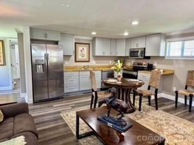 1638 Hughes Gap Road, Bakersville, NC 28705