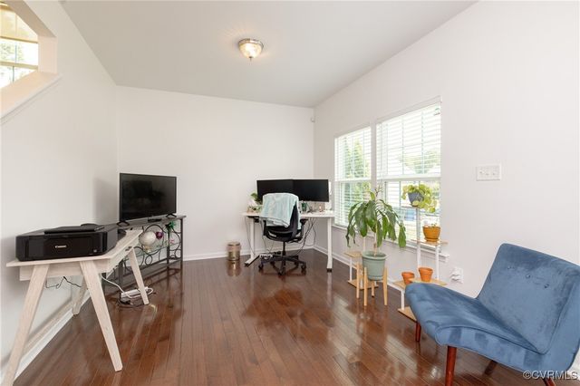 8724 Branchs Woods Ln, North Chesterfield, VA 23237