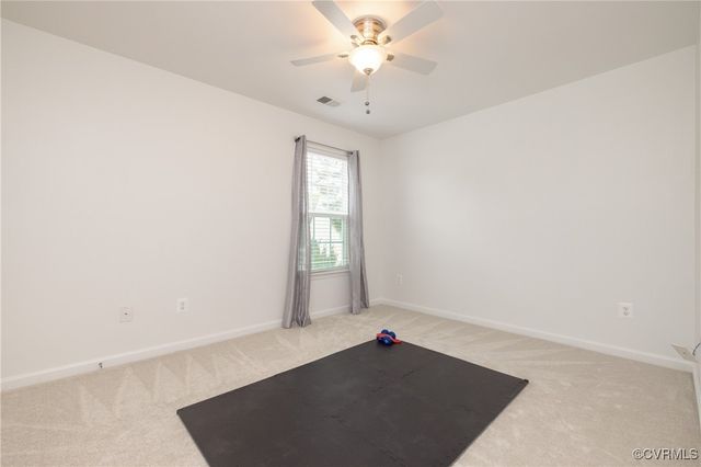 8724 Branchs Woods Ln, North Chesterfield, VA 23237
