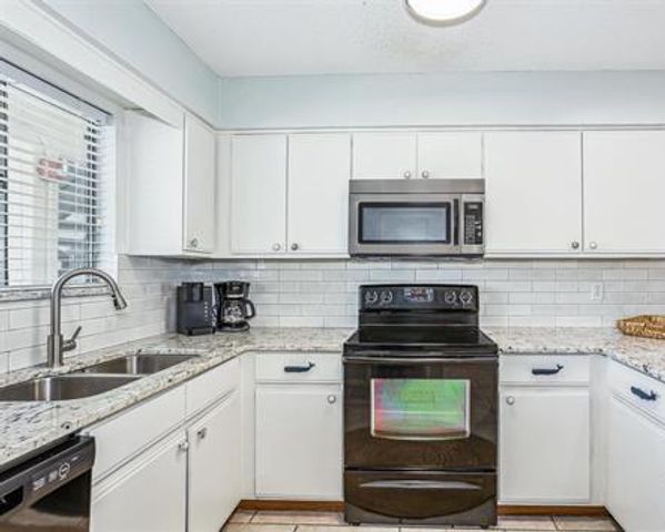 7453 Sunset Harbor Drive, 2-203, Navarre, FL 32566
