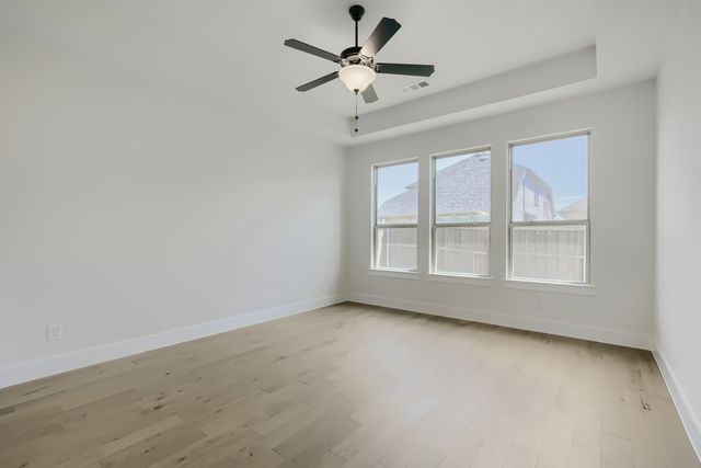 824 Stone Grove Road, Lavon, TX 75166