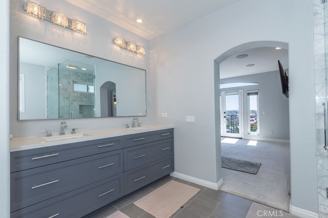 831 Frankfort Avenue, Huntington Beach, CA 92648